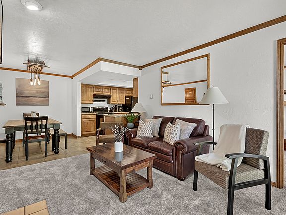 5th image of 150 W Ridge View St #225