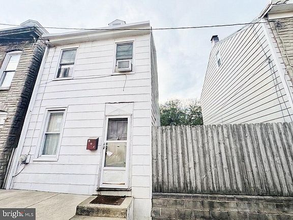 3rd image of 520 Minor St