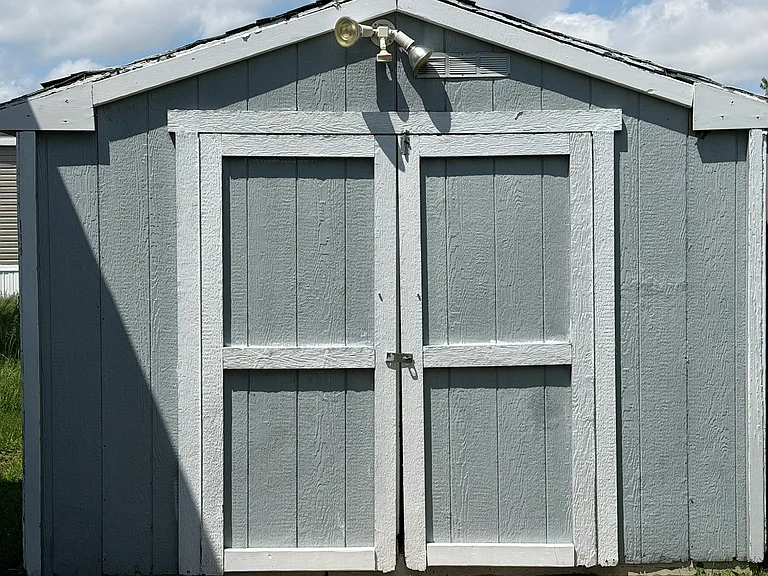 Shed