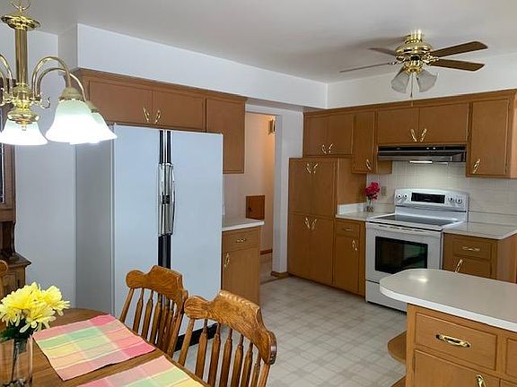 5th image of 1837 W Plainfield Ave