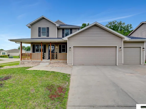 7441 S 19th St, Lincoln, NE 68512