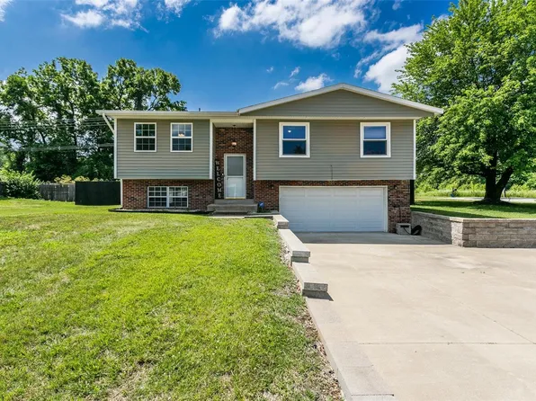 201 Esquire Dr, Granite City, IL 62040