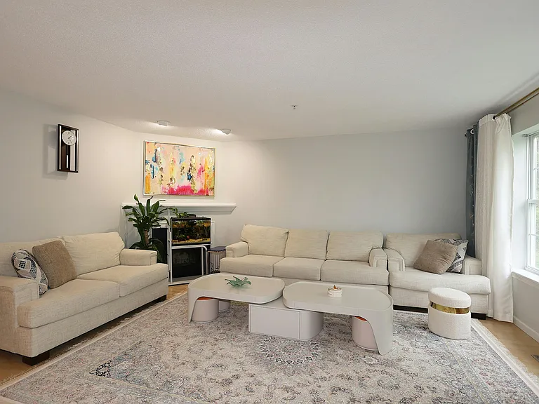 633 Danbury Rd #22 — Photo 11
