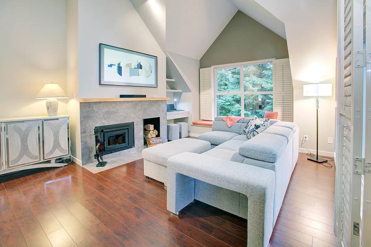 Photo 2 of 16 - 2222 Castle Dr #218 - Whistler, BC 616A6713And7more_12092025 - 2222 Castle Dr #218