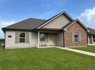 303 Landmark Dr, Raceland, LA 70394