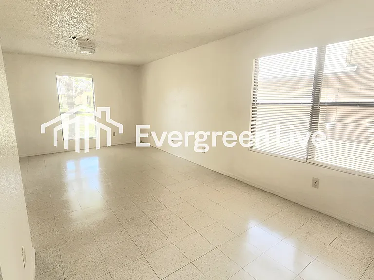 2144 Tesuque Ct — Photo 6