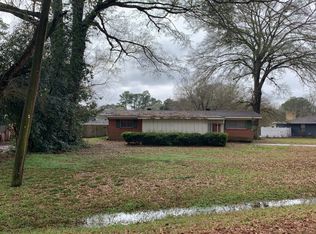 610 Lakeshore Dr, Monroe, LA 71203