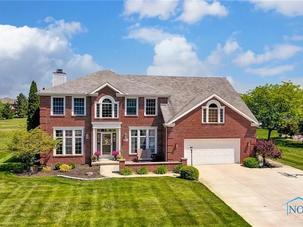 1404 Muirfield Dr, Bowling Green, OH 43402
