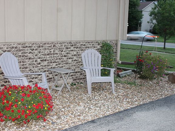 Mini patio out front