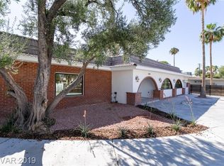 3328 Seminole Cir, Las Vegas, NV 89169