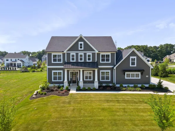 1985 Scenic Bluff Ct, Delaware, OH 43015