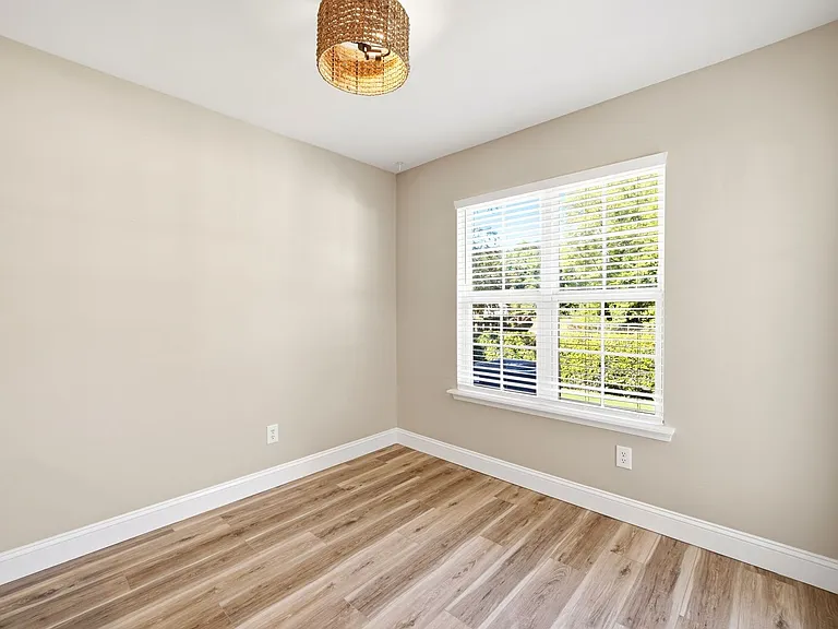 11112 Saintsbury Pl — Photo 14