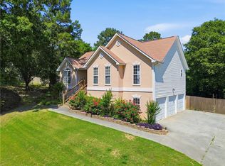 137 Orchard Way SE, Calhoun, GA 30701