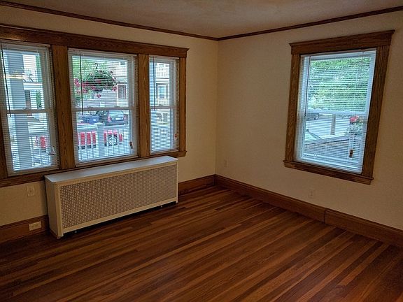 4th image of 77 Ardale St #1