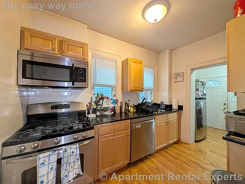 14 Chandler St #1 Photo 1
