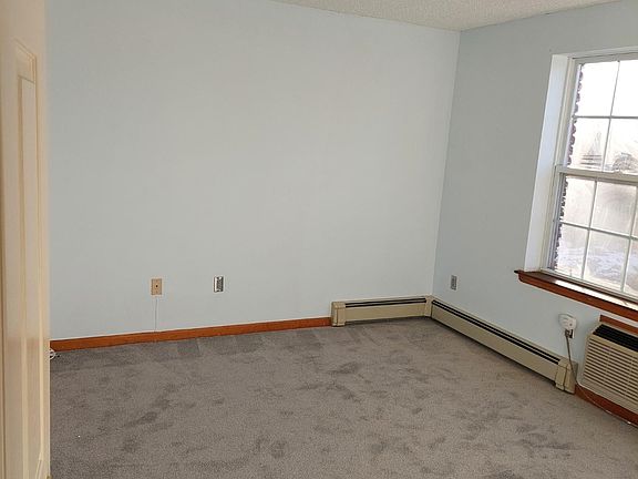 Bedroom photo 2