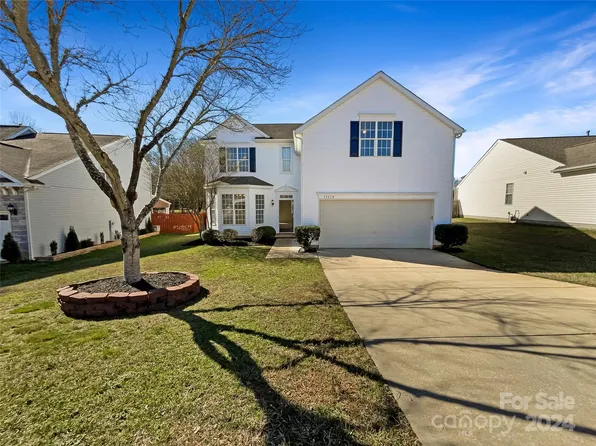 13510 Quiet Stream Ct, Charlotte, NC 28273