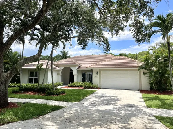 9745 SE Landing Place, Tequesta, FL 33469