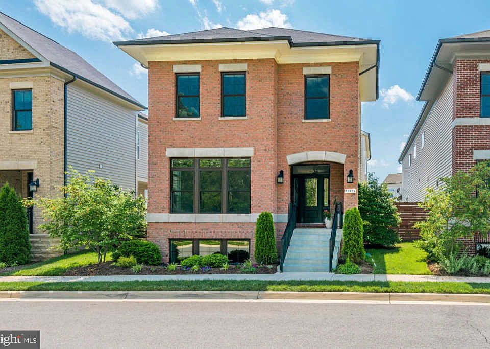 1st image of 20389 Savin Hill Dr