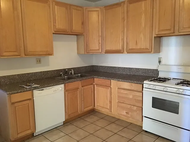 3704 N Southport Ave #2N — Photo 13