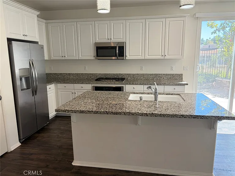 42688 Azure St — Photo 12