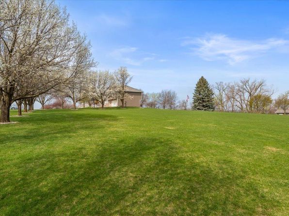 22488 Meadowview Pkwy, Council Bluffs, IA 51503