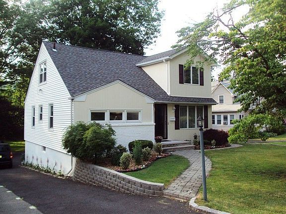 2nd image of 369 Saint Cloud Ave