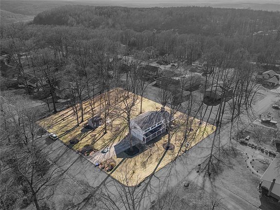 2nd image of 5130 Redwood Dr