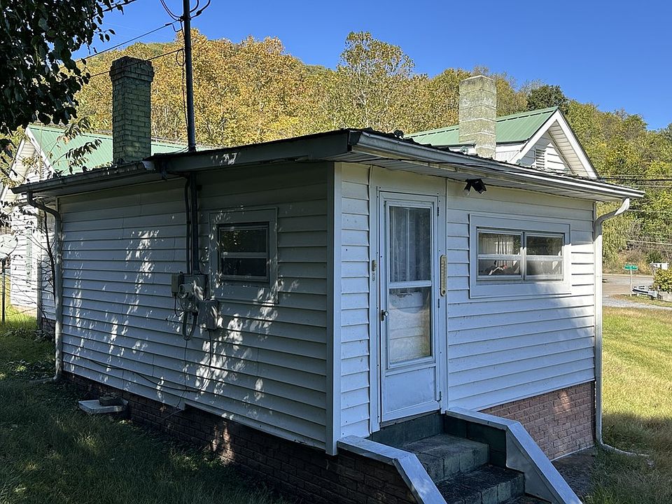 2nd image of 110 Perryville Rd