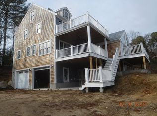 714 River Rd, Marstons Mills, MA 02648