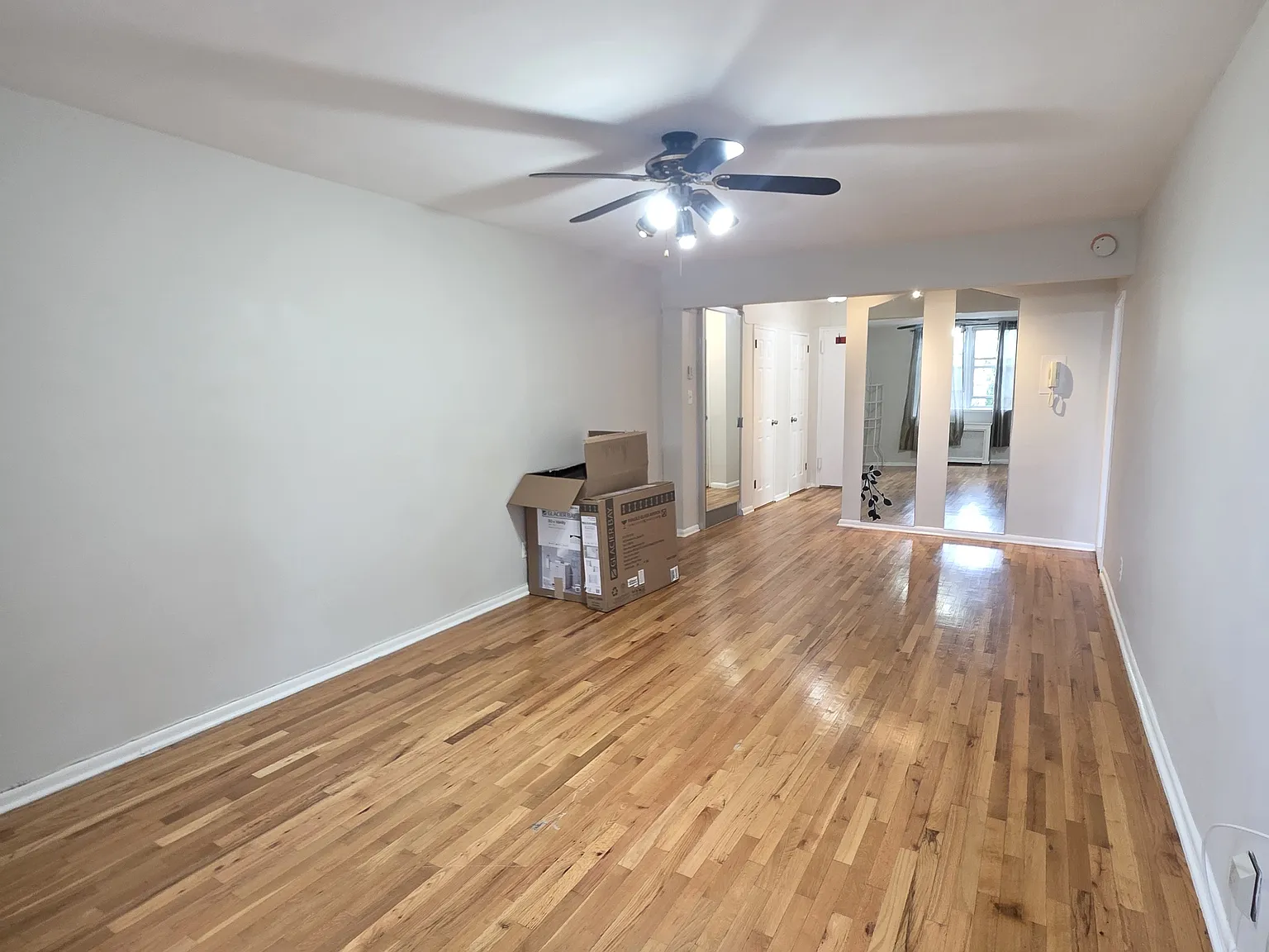 Studio, 600 sqft, $1,800 — Photo 3