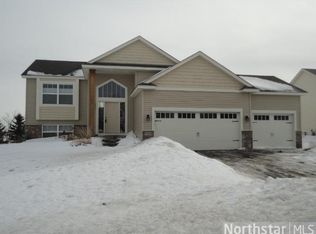 9404 Dunes Ln S, Cottage Grove, MN 55016