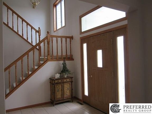 3rd image of 108 Clarence Ct