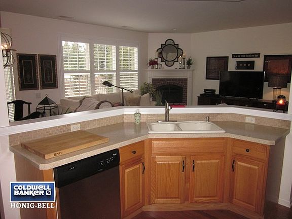 5th image of 13560 Honeysuckle Dr