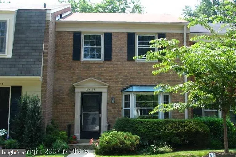 7027 Alicent Pl — Photo 1