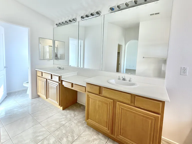 34619 Chinaberry Dr — Photo 20