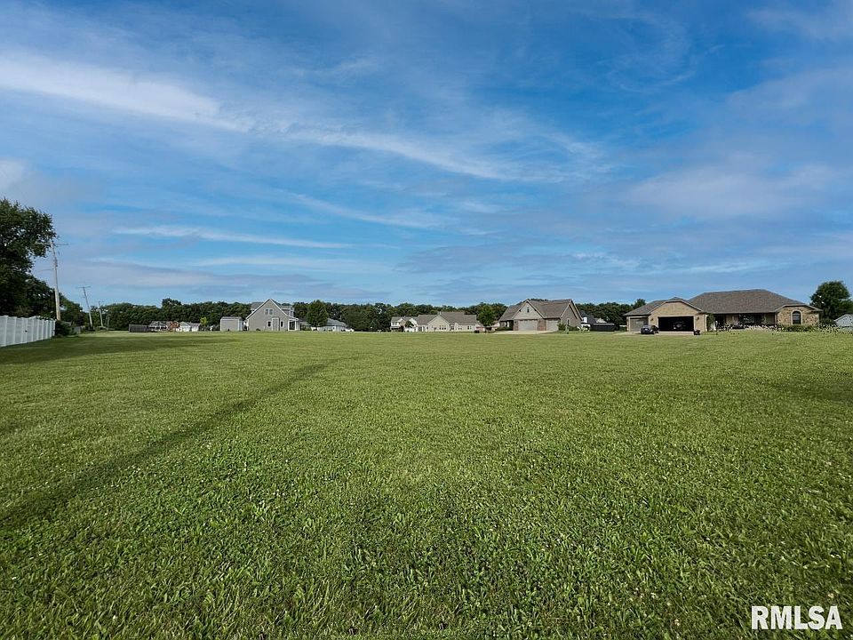 1st image of 3714 E Camden Cir