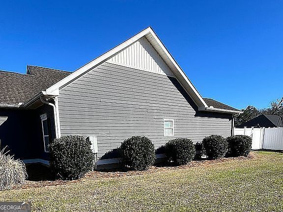 3rd image of 112 Cakebread Dr
