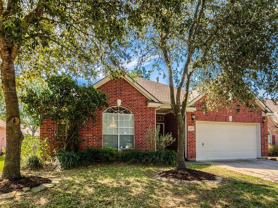 1st image of 20327 Scenic Woods Dr