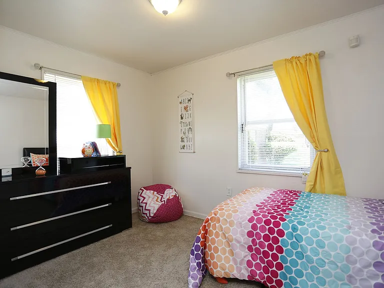 2301 Waverly Dr — Photo 44