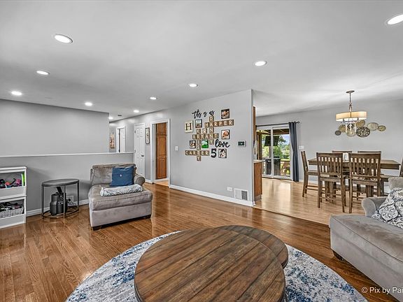 4th image of 1255 Mayfield Ln