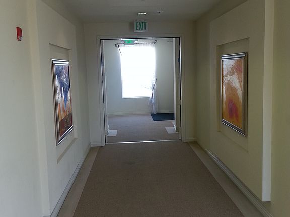 5th image of 4100 Wilshire Blvd APT 403