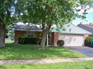 8377 Eagle Pass Dr, Dayton, OH 45424