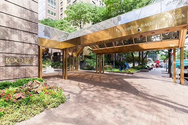 Rented by Douglas Elliman | media 28