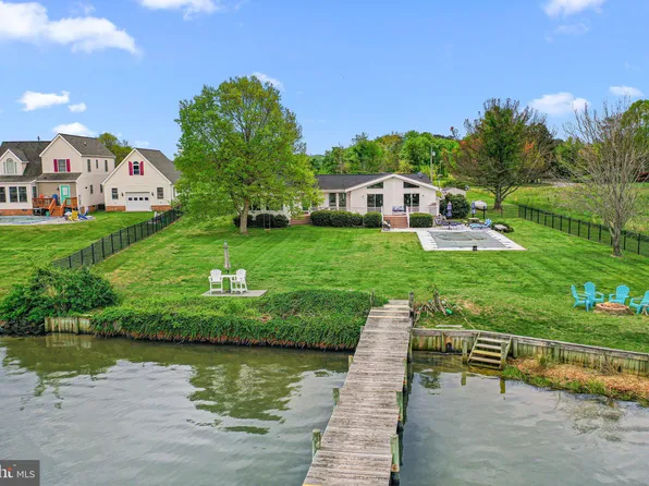 1072 Glebe View Ln, Lottsburg, VA 22511