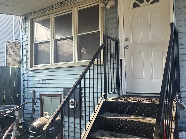 3419 W Beach Ave #2 — Photo 15