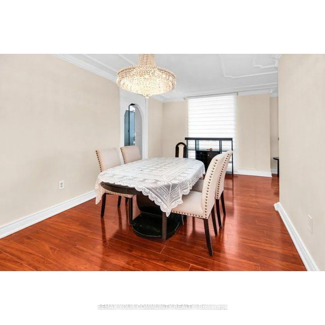 Building Photo - 135 Antibes Dr #1504