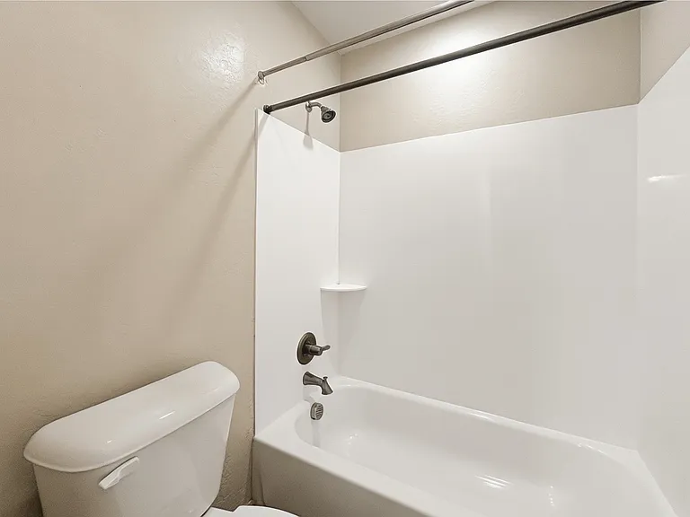 2345 W Gloria Ln — Photo 29