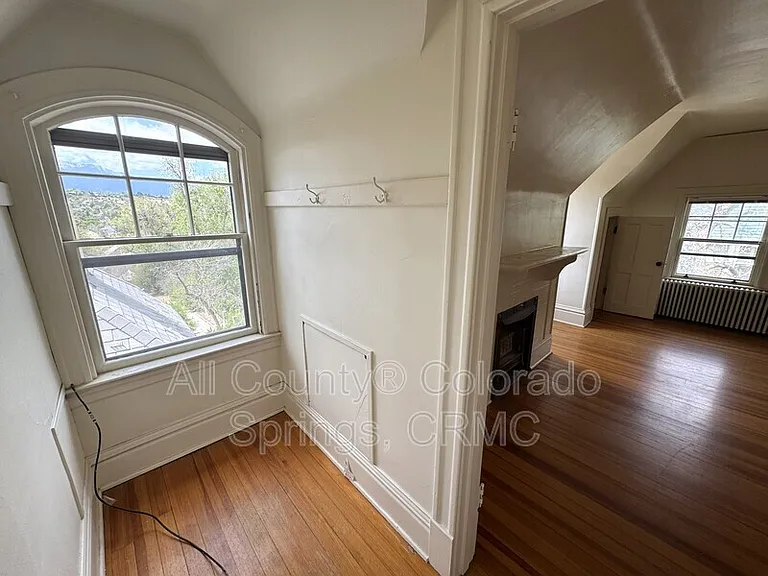 1238 Wood Ave #5 — Photo 10