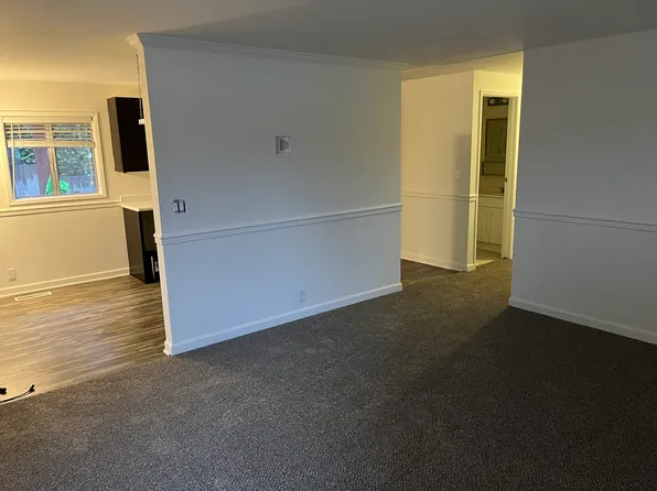 21708 106th St E, Buckley, WA 98321